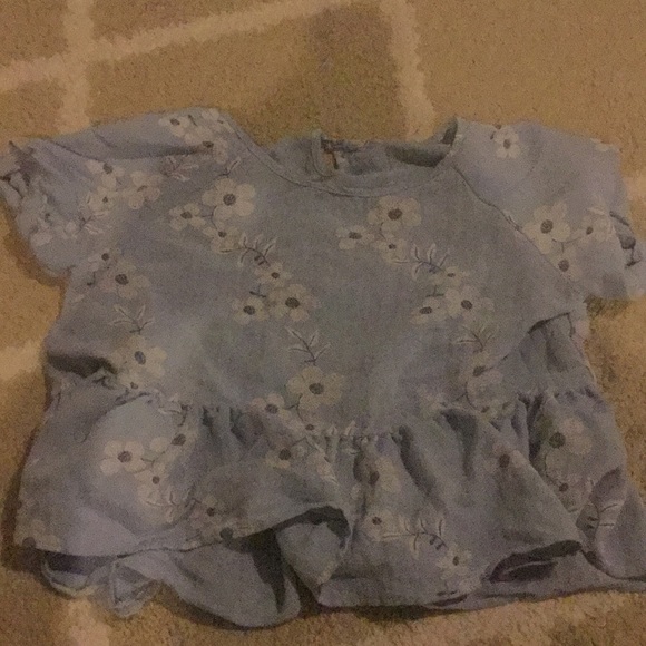 Croptop - Picture 1 of 1